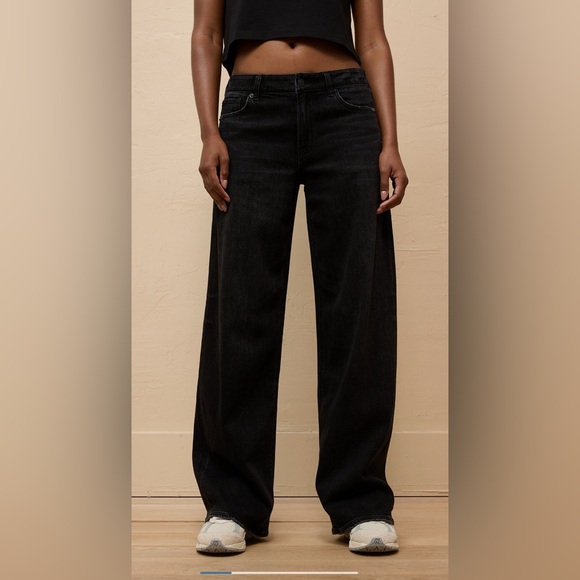 AE Dreamy Drape Stretch Low-Rise Baggy Wide-Leg Jean 6 Long - Picture 8 of 8